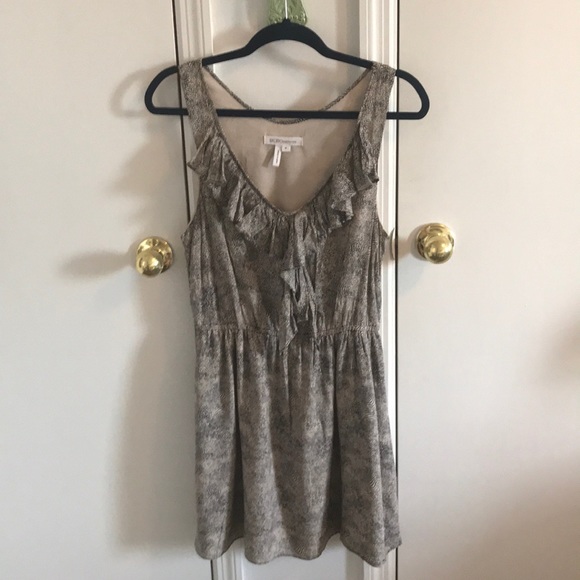 Beige and black polka dotted BCBG dress - Picture 1 of 4